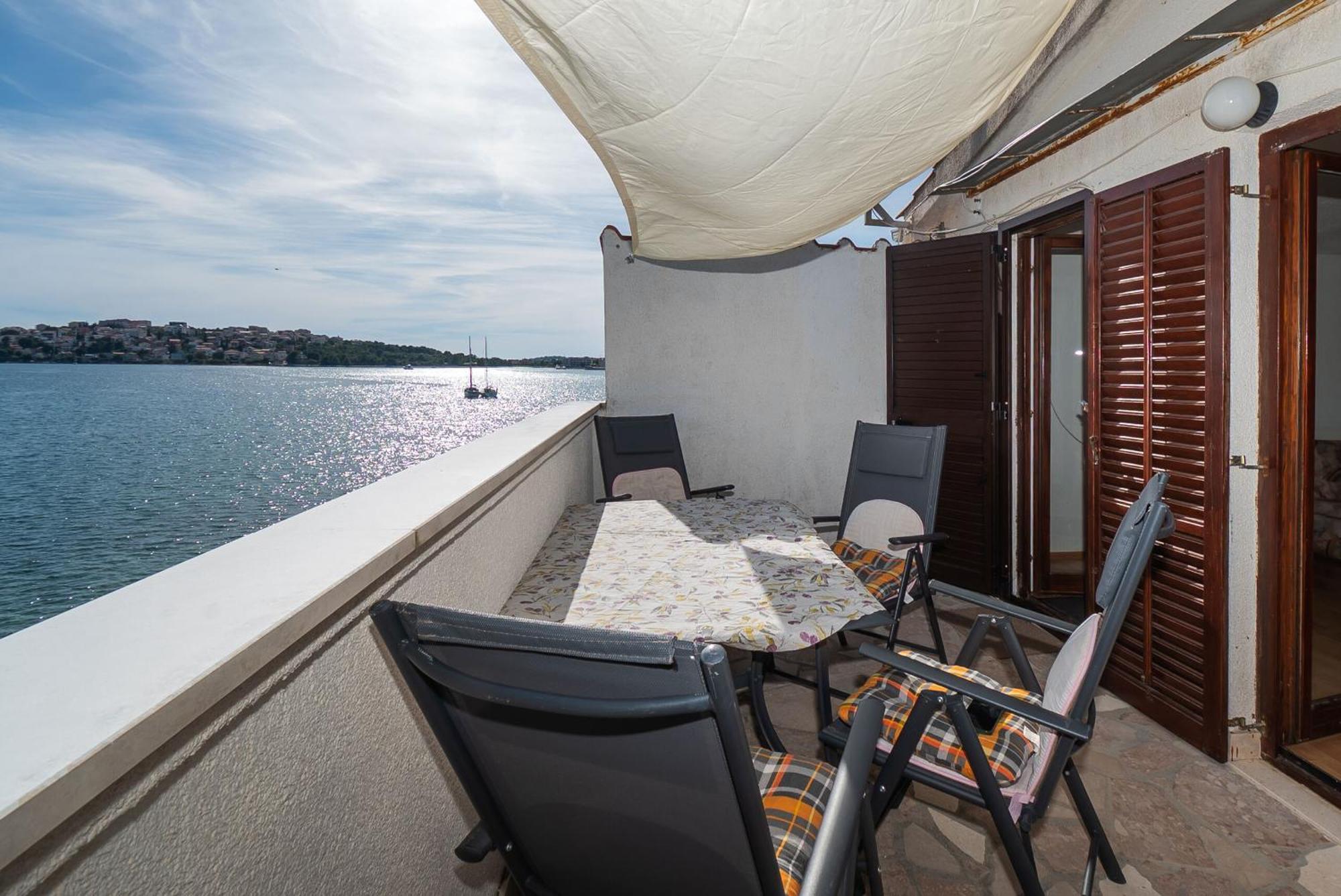 Apartments Kovacevic Рогозница Екстериор снимка