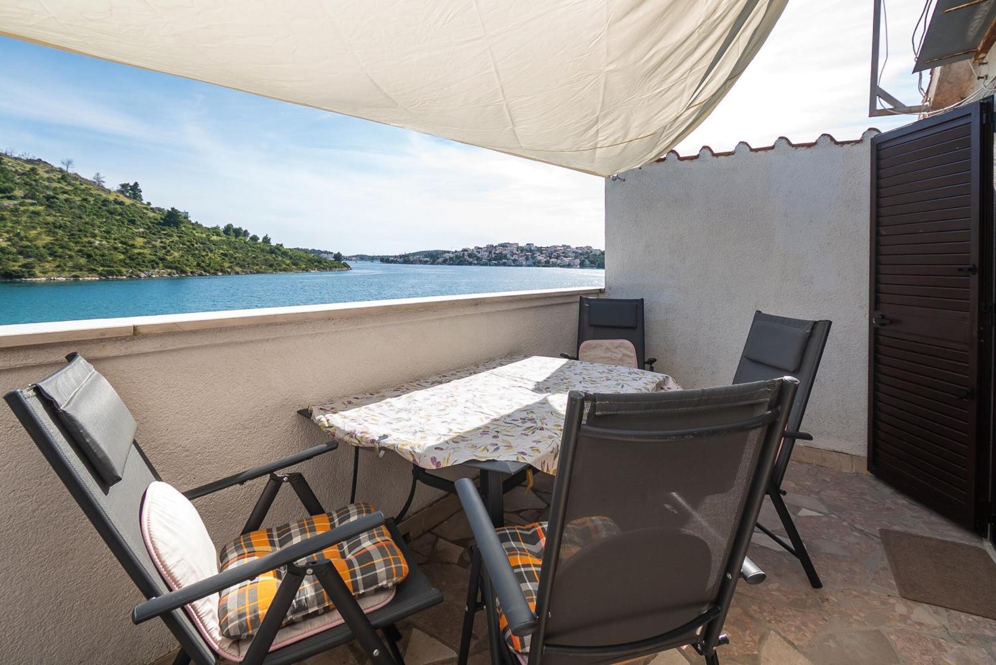 Apartments Kovacevic Рогозница Екстериор снимка